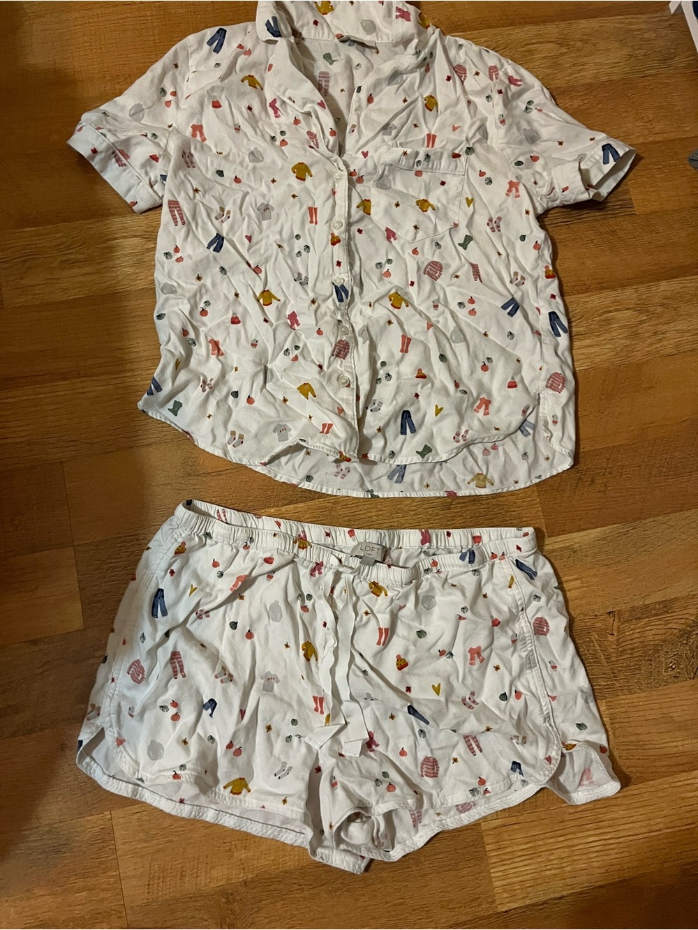 LOFT White Short Pajama Set with Multicolor Clothing Print
